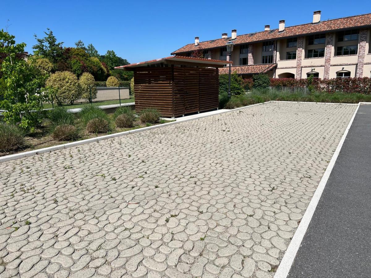 Bogogno Golf Private Luxury Apartment Bagian luar foto